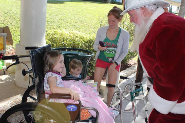 Santa visits sick children